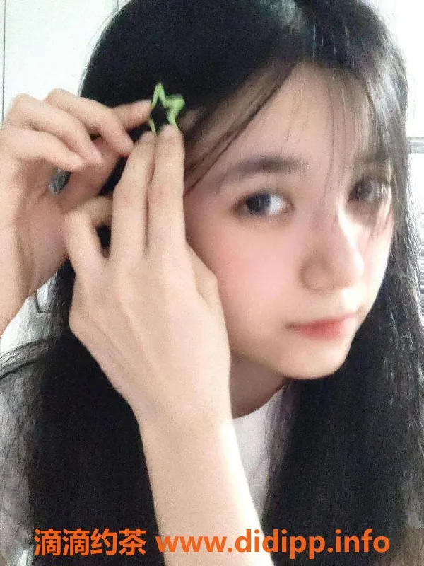 南通楼凤资源信息,南通悦玺迪丽热巴，158cm，89斤，07后年轻萌妹