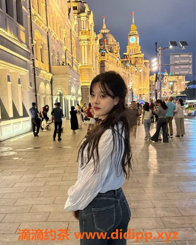 绍兴楼凤-江宁超高挑妹妹，170cm/65kg/36C，陪浴口交服务