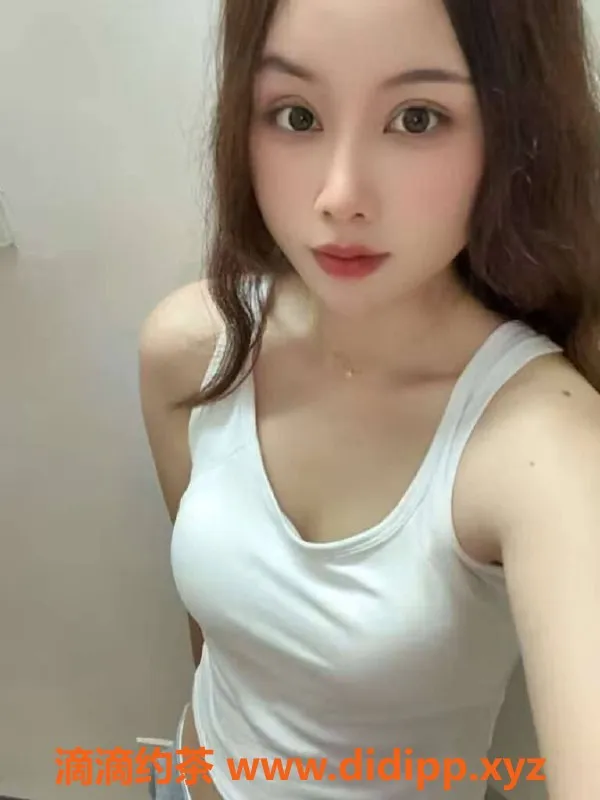 惠州楼凤-白云豆老师，158CM高颜值，700P起服务