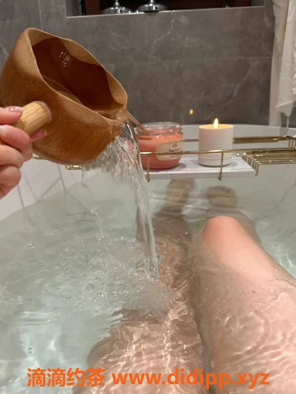 南通楼凤-崇川区十三姨，热情服务大胸御姐