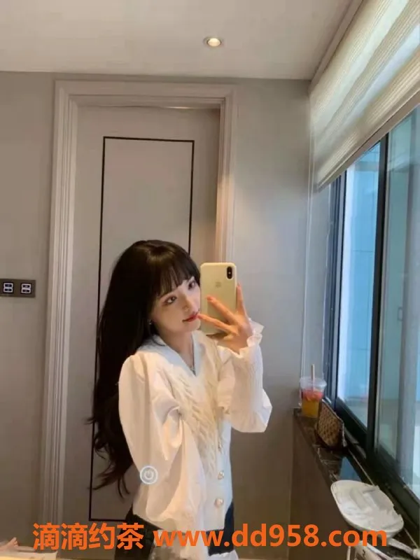 常州楼凤-常州艺人羽蓝，身高167，23岁服务好