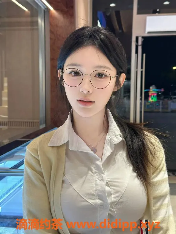 杭州楼凤-拱墅区小依依，身高165，体重45，服务超赞