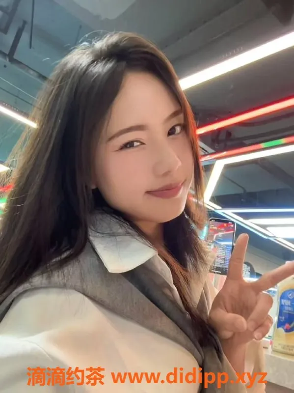 常州楼凤-常州李欢欢，160身高21岁，服务超值体验