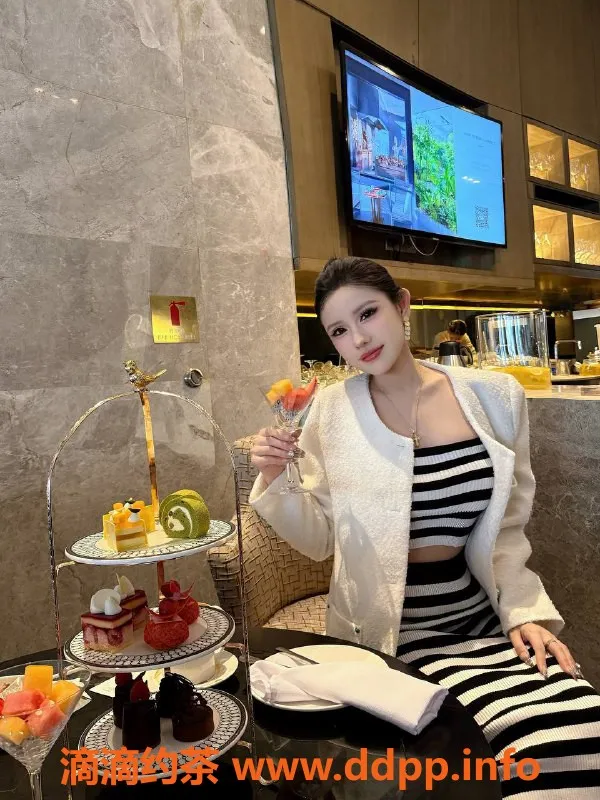 南通外围-崇川区依依，御姐服务，15p起