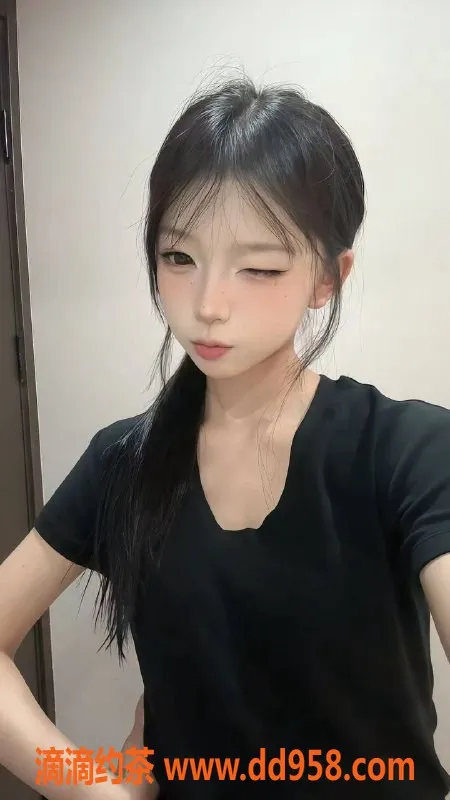 南通楼凤-崇川小白，160身高，43斤，白虎兼职可盐甜