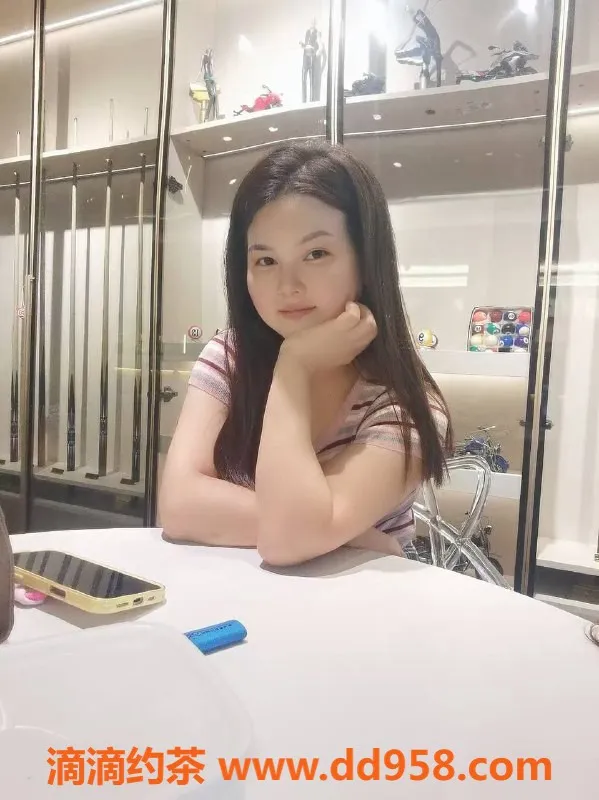 中山楼凤-沙溪小飞燕：25岁C罩杯性感尤物