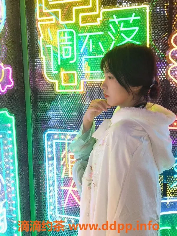 无锡楼凤资源信息,锡山双儿陪浴，亲密Kiss体验