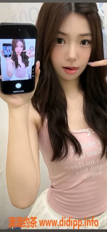 徐州楼凤-徐州香香，165/cm，82/斤，乖巧大学生陪伴