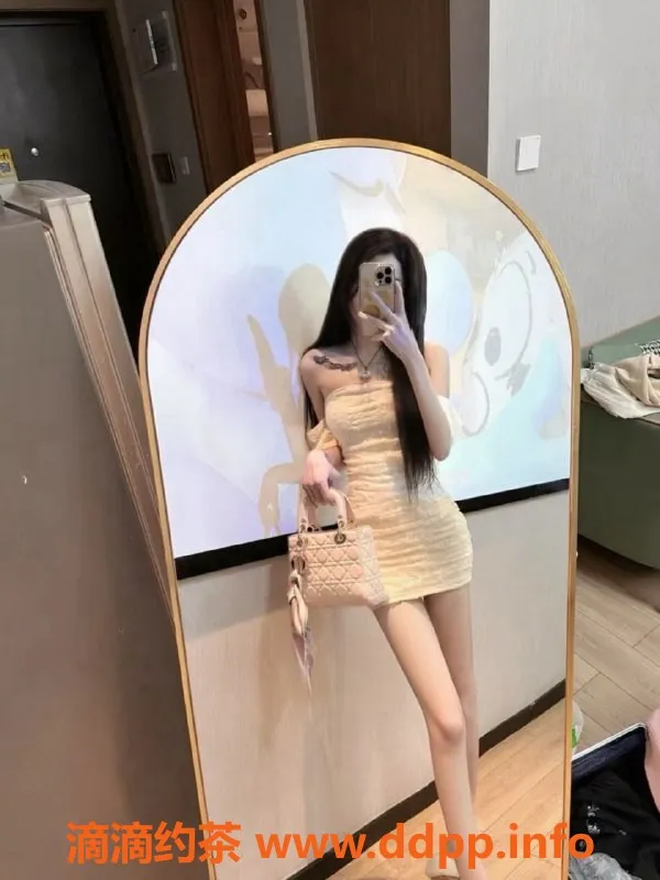 常州楼凤-常州苏苏，18岁170cm，800P超值体验