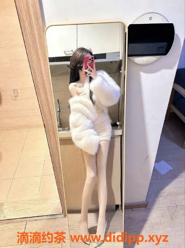 常州楼凤-常州苏苏，18岁170cm，800P超值体验