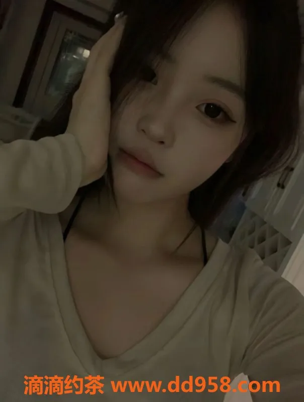 常州楼凤-武进冬冬，165cm嫩妹，600元起服务