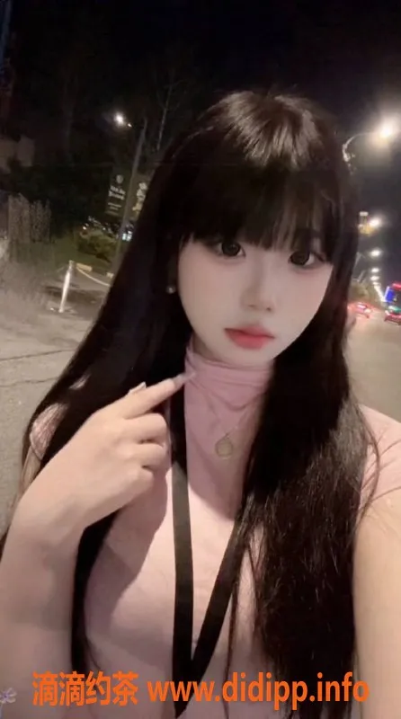 南通楼凤-学生苏苏，165高，110体，B罩杯，服务多样，价格P800