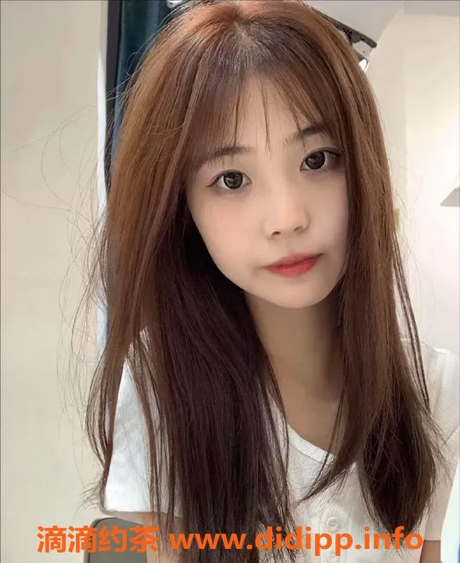 常州楼凤-武进嫩妹宝儿，162高92重，价格800起