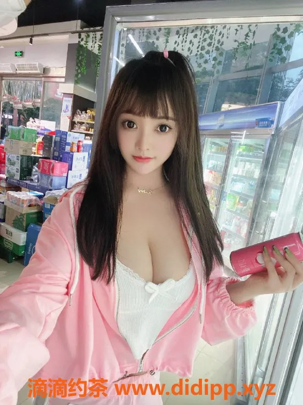 西安楼凤-高新地区23岁柚子皮，165cm陪浴按摩服务