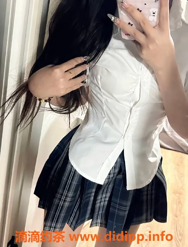 惠州楼凤-惠城小蜜蜂，700元起，服务一流！