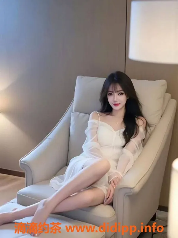 南通楼凤-南通小十 22岁163身高 C罩杯 价格P800 P1600