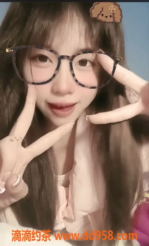 常州楼凤-武进万博嫩妹，166cm肤白，约会只需1000起