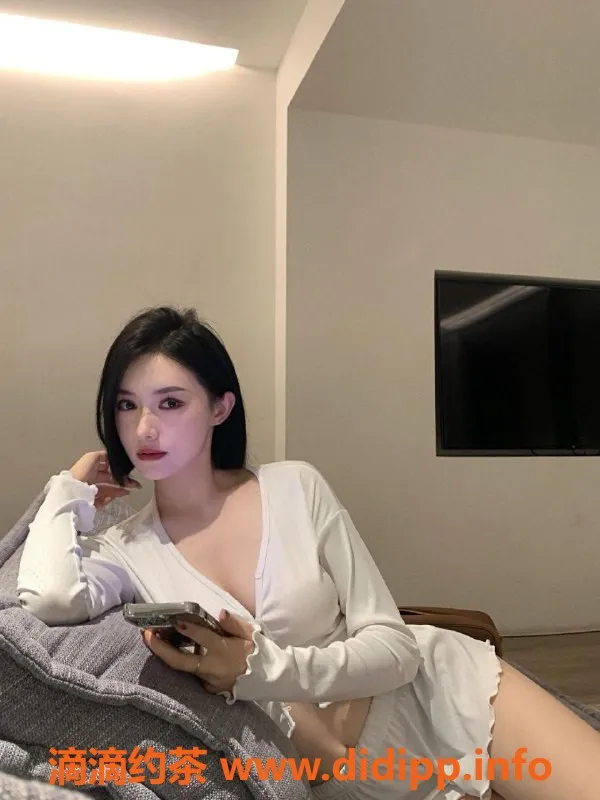 常州楼凤-常州美美，21岁，身高170，600P服务