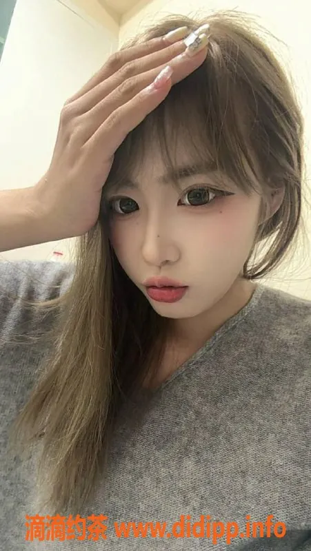 惠州楼凤-惠州小美19岁，1.68米微胖大长腿，550元体验诱惑