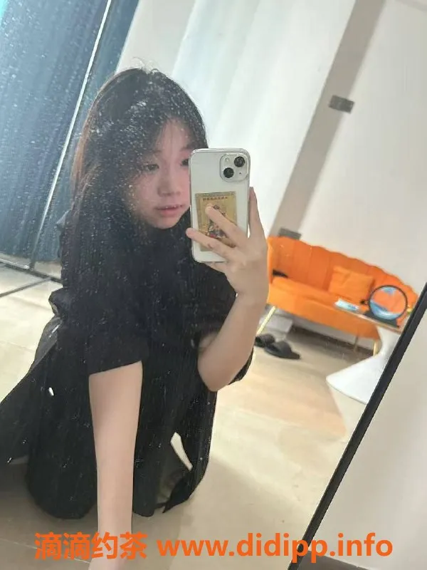 深圳楼凤资源信息,龙华区嫩妹柚子，独特体验900起