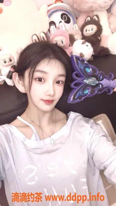 温州楼凤-温州妲己，172cm白皙丽人，36C奉献服务