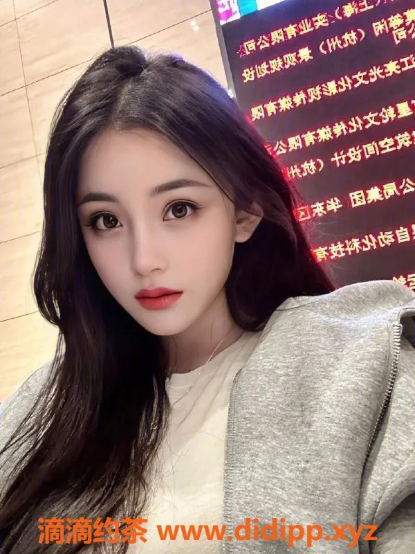 常州楼凤-武进慌慌，166嫩妹陪浴服务仅600元