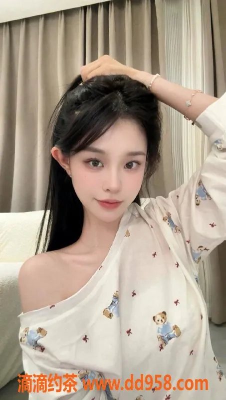 中山楼凤-中山古镇馨怡，23岁34C女神等你来约！