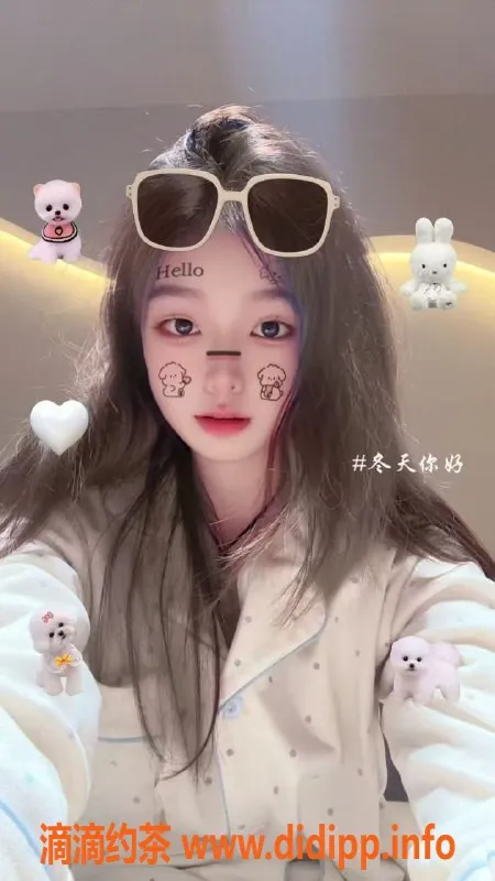 常州楼凤-新北万达公寓笑笑，168高98重，800元陪浴服务