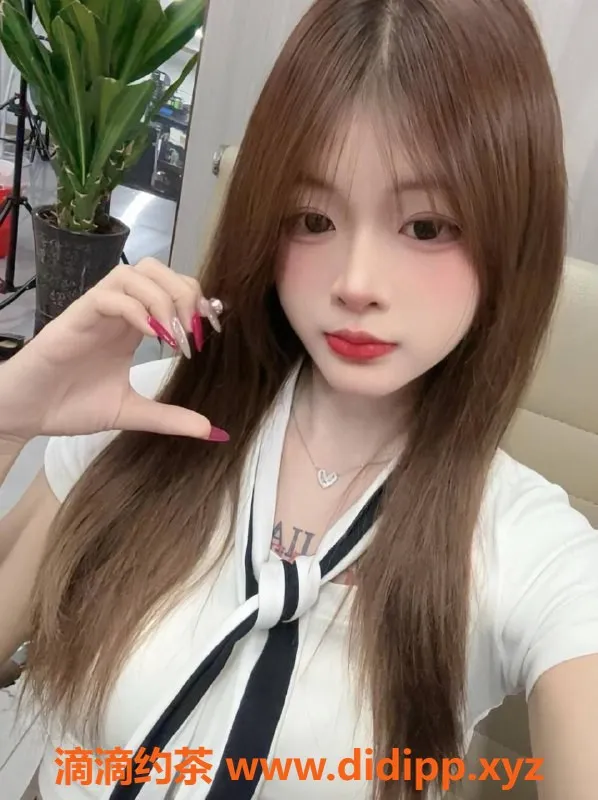 惠州楼凤-惠州糖糖，20岁，44斤，提供精彩陪洗服务