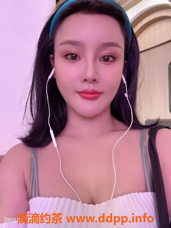 中山楼凤-古镇晴晴，28岁D罩杯性感美女等你来体验