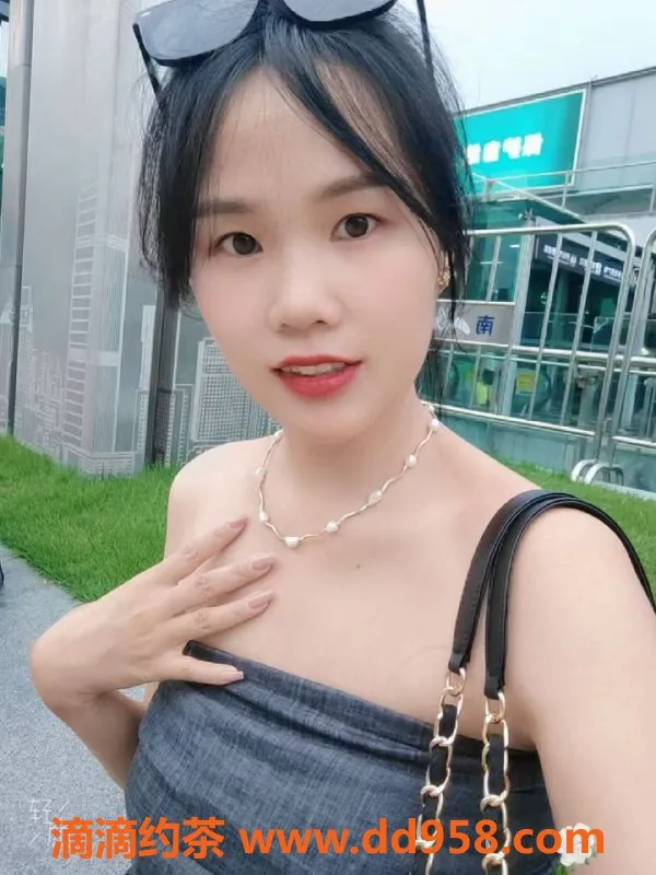 中山楼凤-东升小丽 25岁 36B 性感女优等你来约