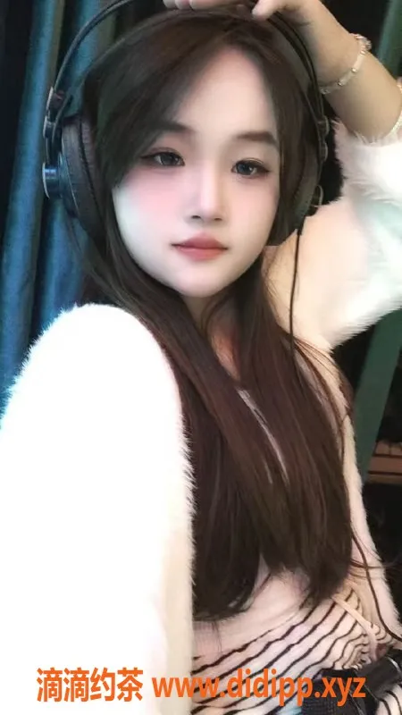 中山楼凤-中山古镇 08年美眉 350快餐享受