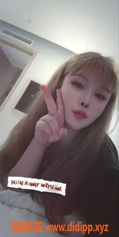 常州楼凤资源信息,常州草莓，19岁165cm，90胖B，全新体验即刻来！