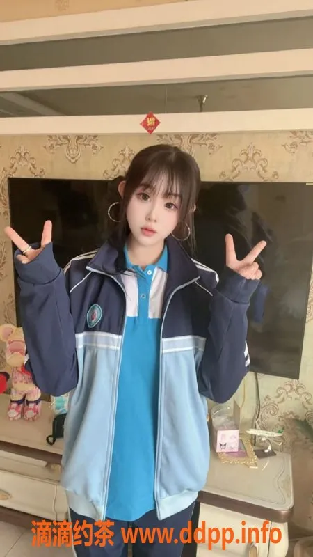 常州楼凤-常州彤彤 20岁165cm 胸围B 6起服务