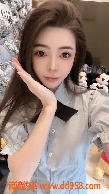 惠州楼凤-惠城23岁白瘦妹子Lemon，800p体验超值服务