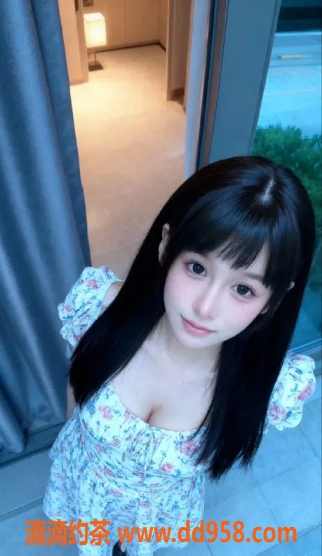 常州楼凤资源信息,常州学妹，21岁，身高169，容貌出众