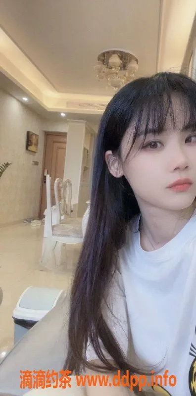 深圳楼凤-龙华婷婷，600元诱惑嫩妹等你来约