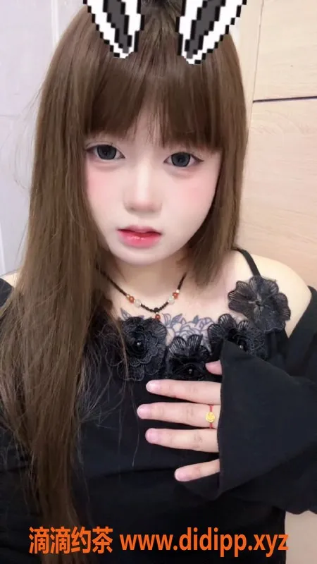 中山楼凤-中山古镇16岁小妹，350快速服务，450洗吹套餐