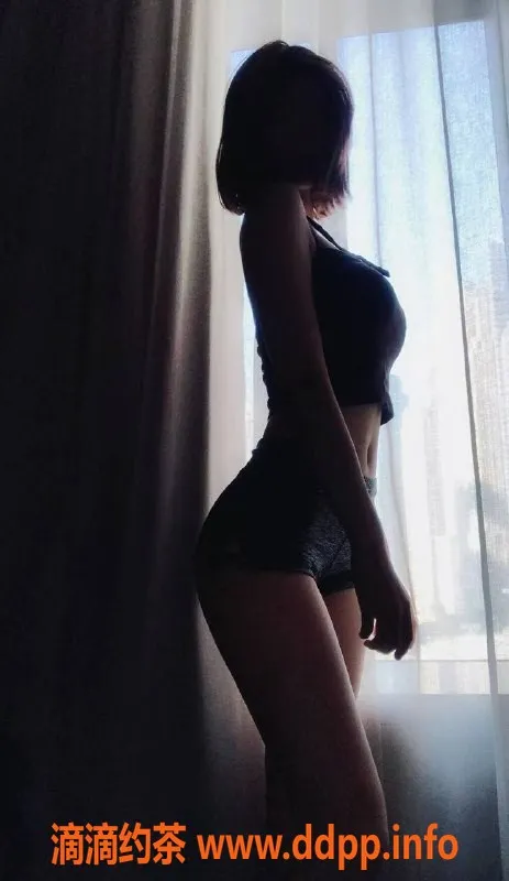 南通楼凤-崇川区嫩妹琪琪，专业鸳鸯浴服务，6p起