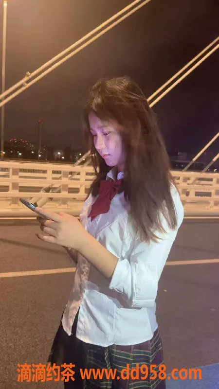 南通楼凤-崇川区梦梦 4p/9pp 服务系嫩妹推荐