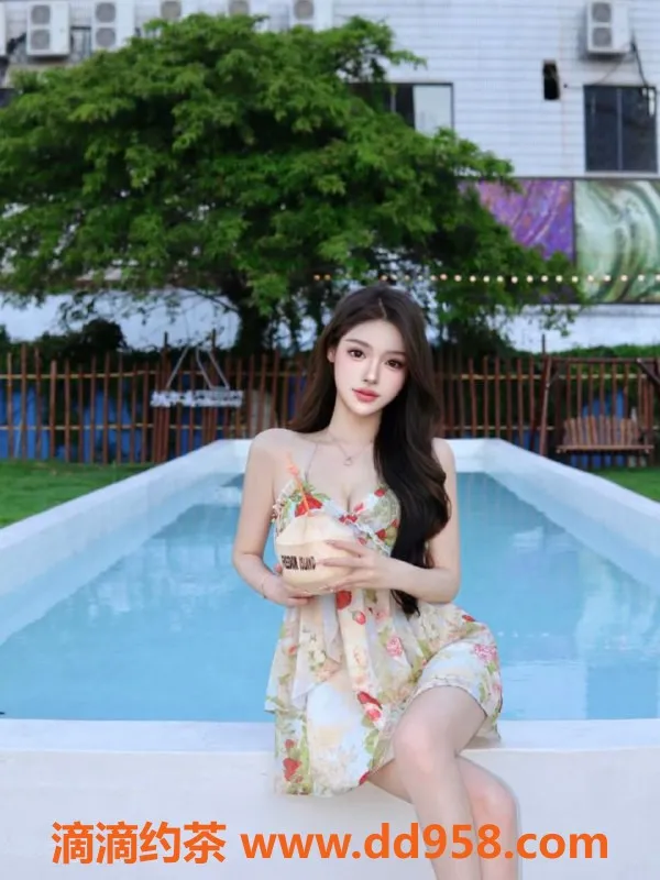 常州楼凤-武进群群，165cm嫩妹，800元快乐陪浴服务