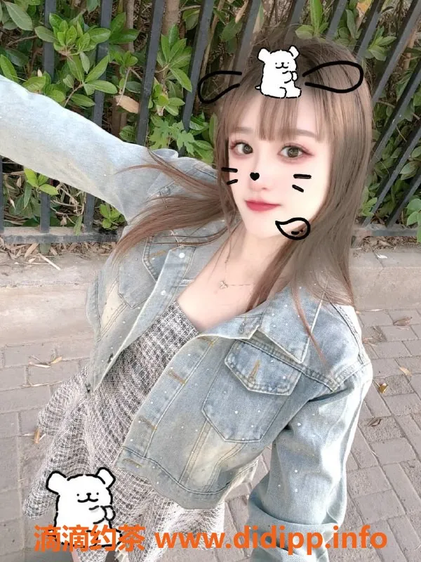 南通楼凤-崇川区洛洛，26岁白皙大胸美女，超值6p