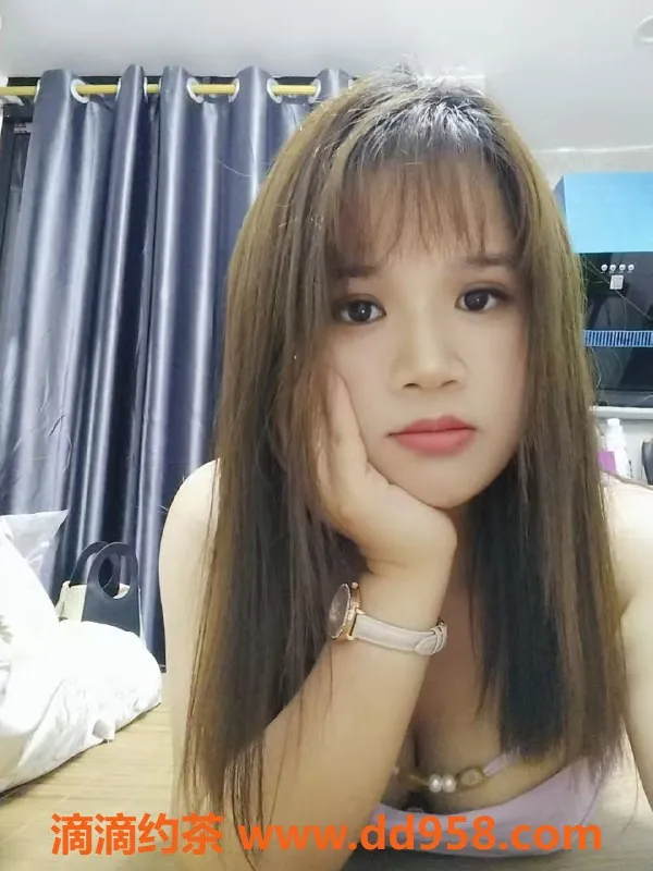 南通楼凤-崇川区球球4p服务，享受鸳鸯浴体验