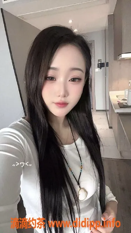 常州楼凤-南通花猫，165大胸御姐，陪浴服务