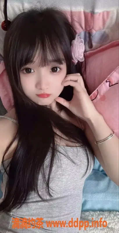 常州楼凤-武进甜甜：165cm嫩妹，陪浴口交上门服务