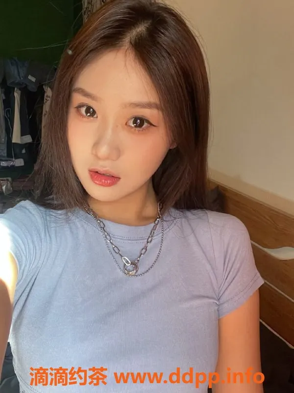 无锡楼凤-梁溪草莓，05年美丽，舌吻服务超赞