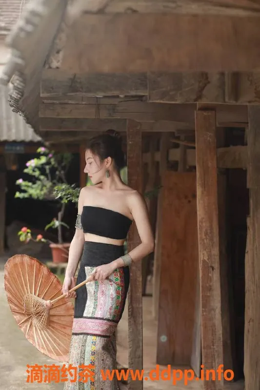 南通楼凤-崇川区小喜，166高98斤，诱惑C罩杯陪洗服务