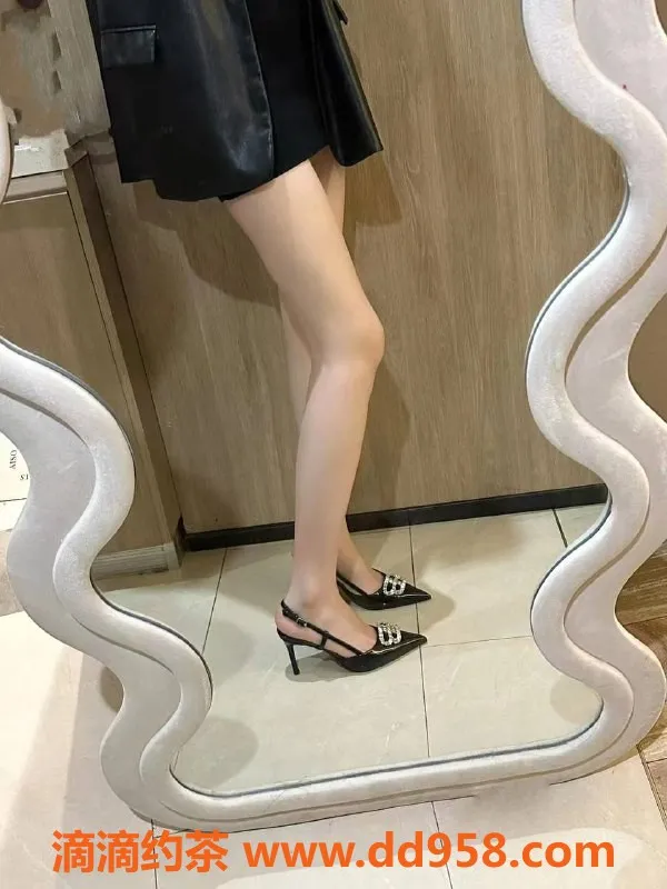 南通楼凤-崇川区小喜，166高98斤，诱惑C罩杯陪洗服务