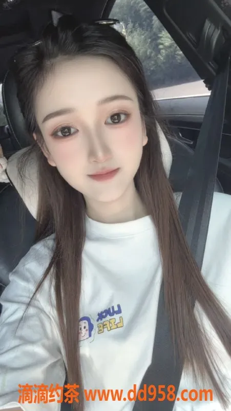 南通楼凤-小艺 苏州崇川区 包臀裙嫩妹服务