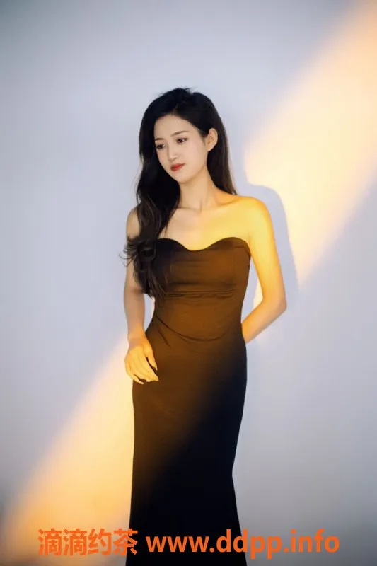 南通楼凤-小艺 苏州崇川区 包臀裙嫩妹服务